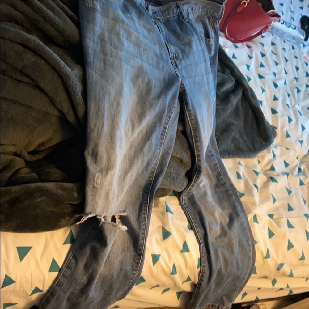 3 for $20 Destructed boyfriend cut Levi’s